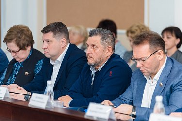 Доходы и расходы областного бюджета предложено увеличить